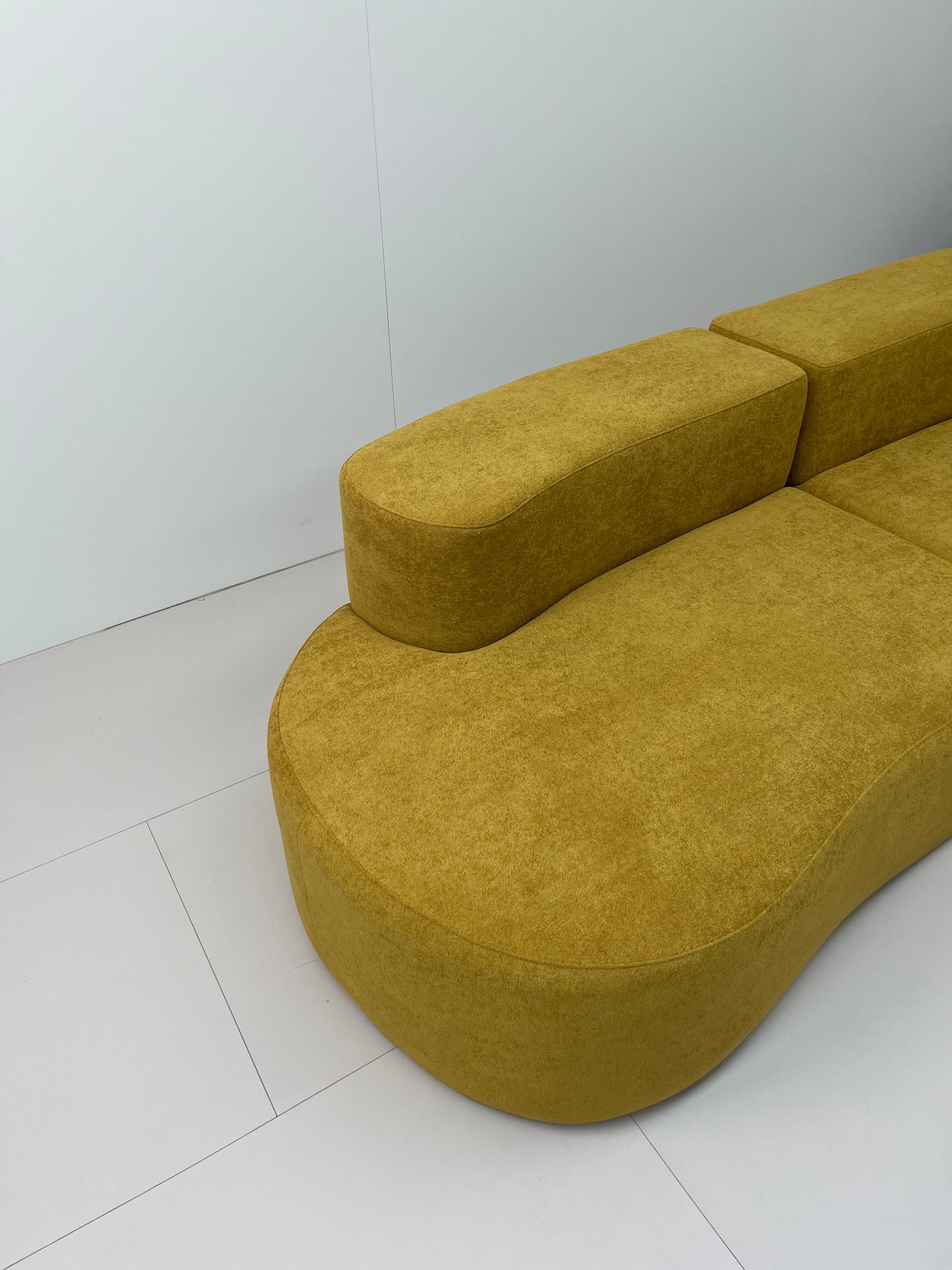 🛋️ Cashew Sofa – Golden Olive